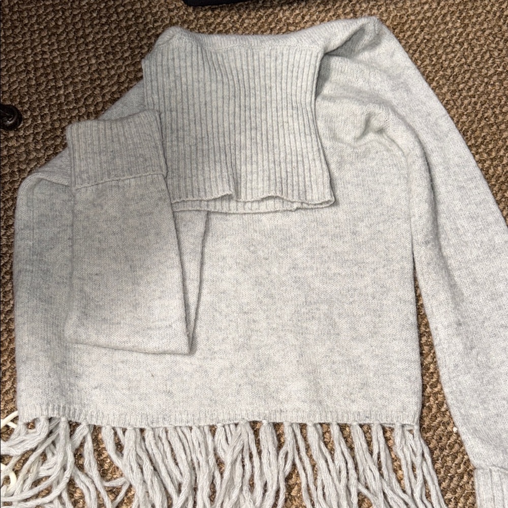 Forever 21 Light Gray Turtleneck Fringe Hem Sweater